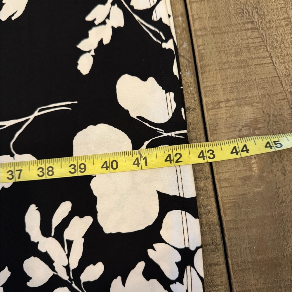 White House Black Market Floral Black and White Women's Dress Size S - Picture 12 of 14